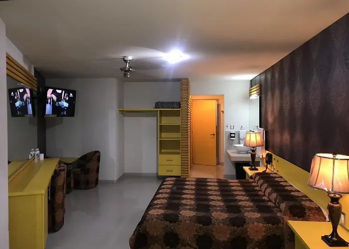 Palacio Rojo Hotel Familiar
