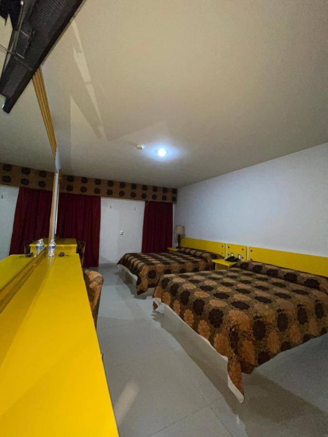 Palacio Rojo Familiar Hotel 3*