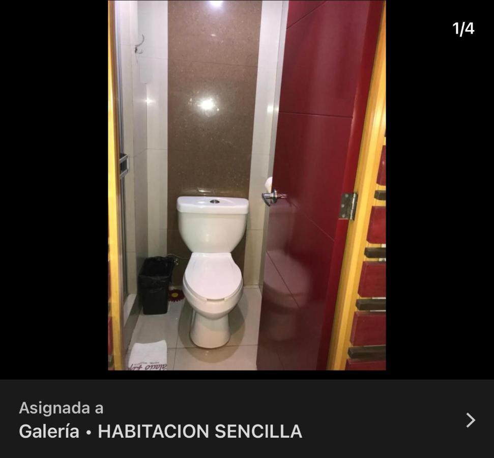 Palacio Rojo Familiar