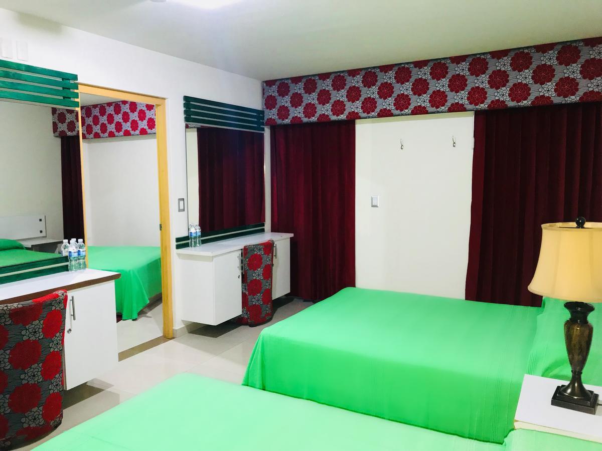 Hotel Palacio Rojo Familiar 3*