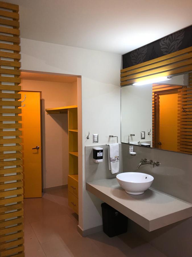 Hotel Palacio Rojo Familiar